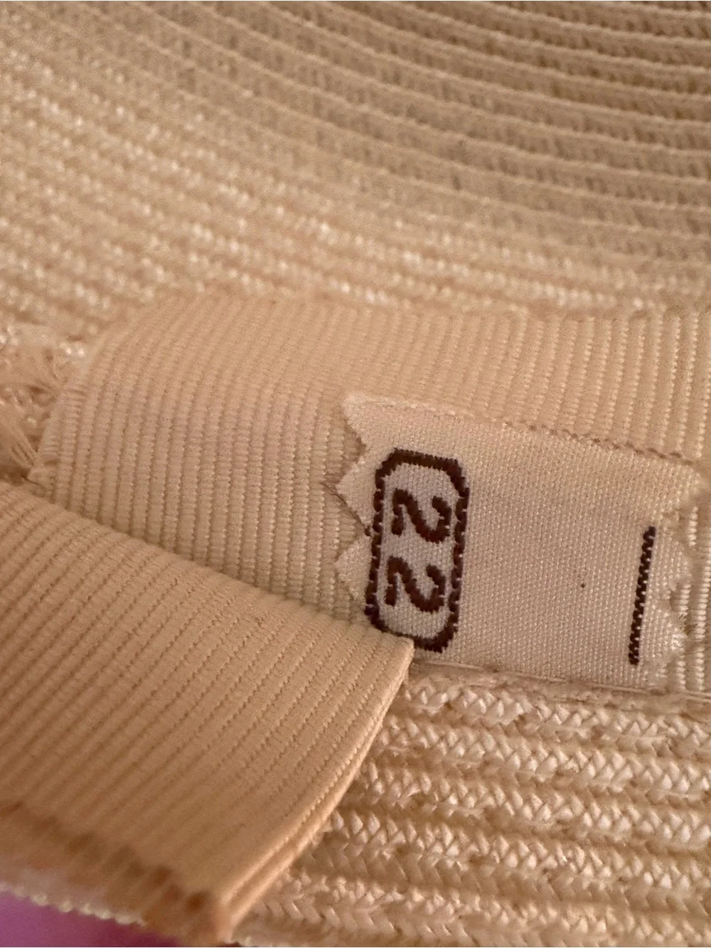 Vintage Straw Pillbox Hat in Cream with Black Netting Vintage but New. Beautiful - Picture 4 of 5